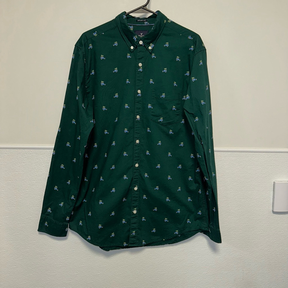 American Eagle Men’s Top Button Down Large Tall Green Car Christmas Long Sleeve - Picture 9 of 14